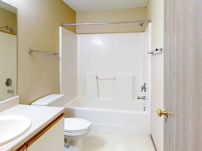 Pine Lake Heights Apartments — Photo 106