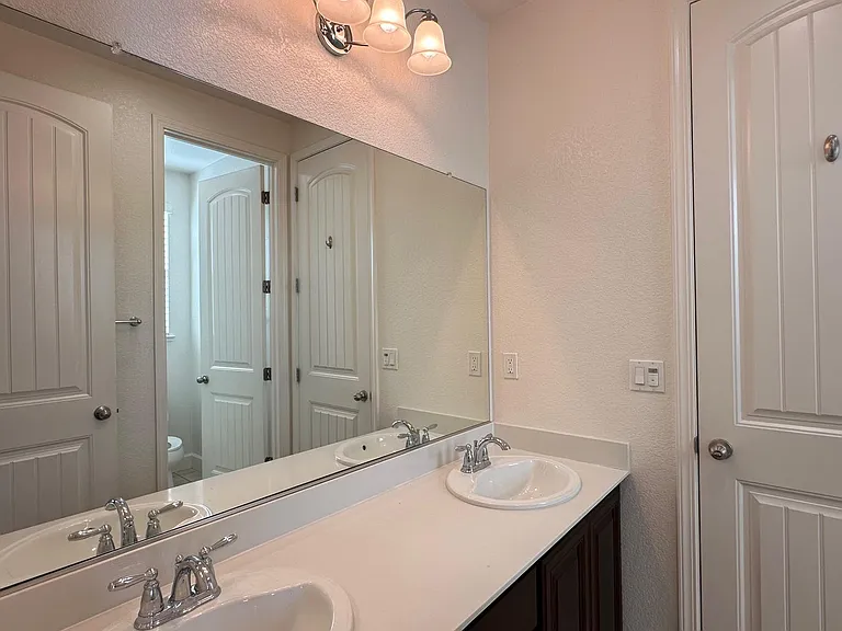 1407 Skibbereen Way — Photo 18