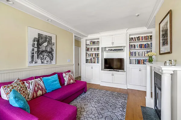 Sold by Compass | media 6