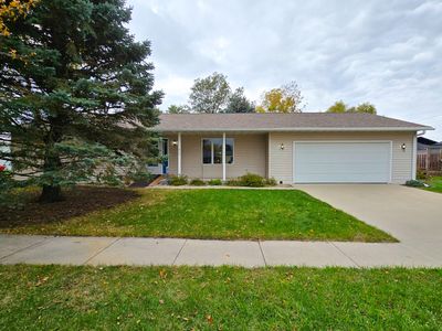 614 5th St, Colo, IA, 50056