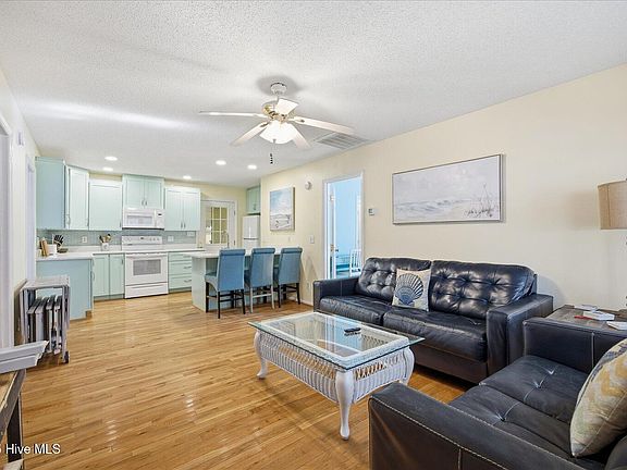 3rd image of 316 Crowell Street