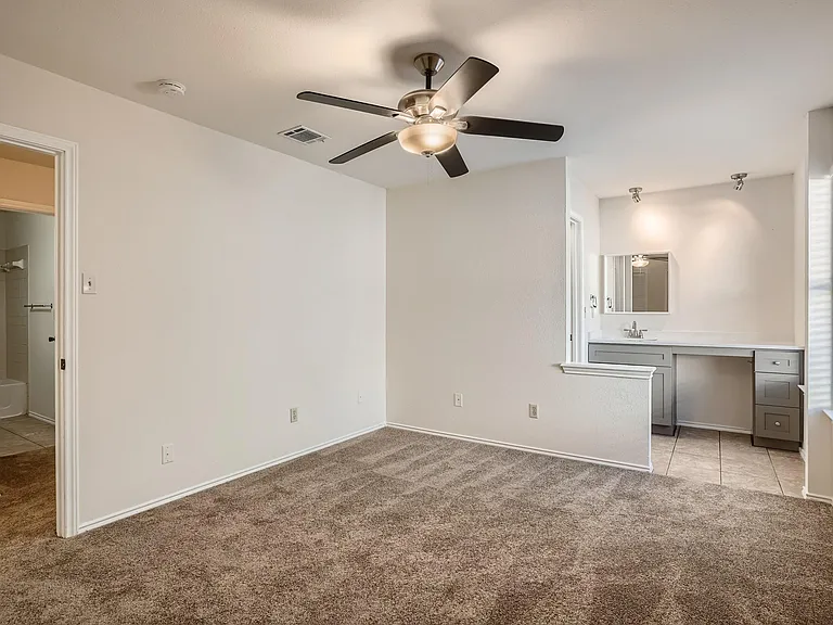 5937 Kevin Kelly Pl — Photo 6
