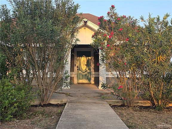 2nd image of 4303 Esperanza Dr
