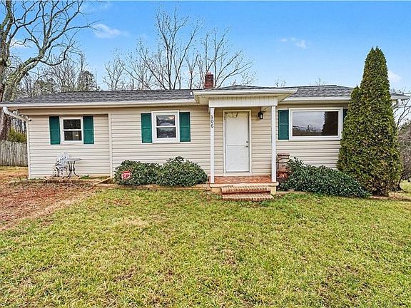 2nd image of 306 Plemmons Rd