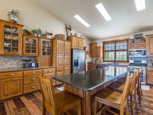 1132 Lane 12, Lovell, WY 82431