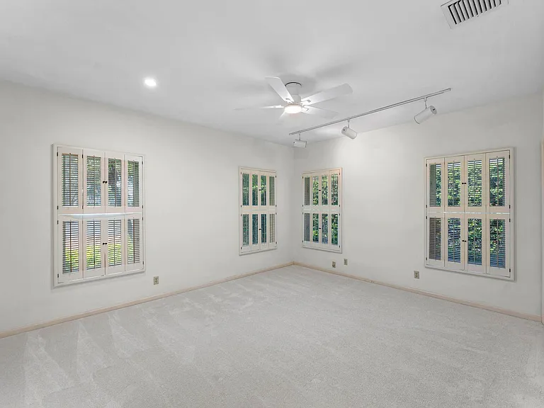 1851 Thatch Palm Dr — Photo 20