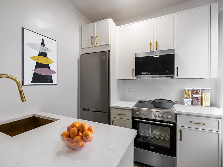 244 W 72nd St #6C — Photo 4
