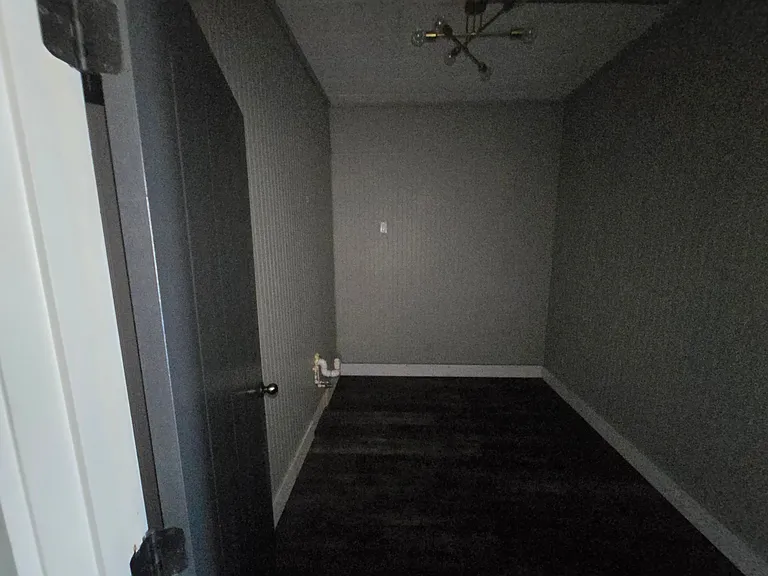 111 Main St E #MAIN — Photo 4