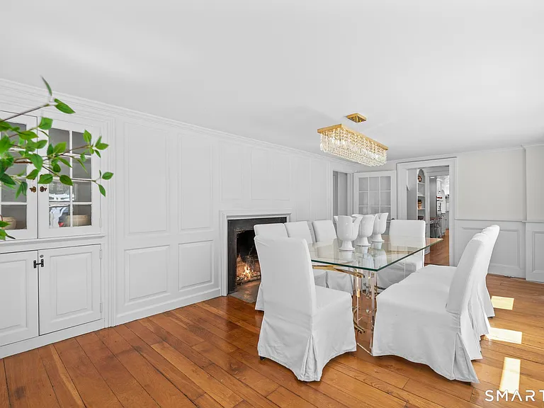1090 Ridgefield Rd — Photo 13