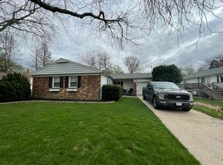 1903 W William St, Champaign, IL 61821