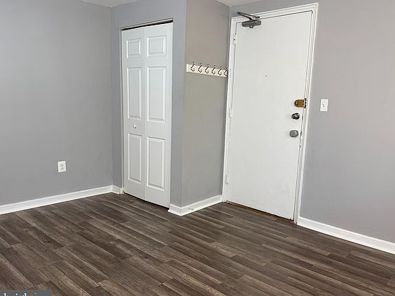 3rd image of 708 S Arlington Mill Dr #14101