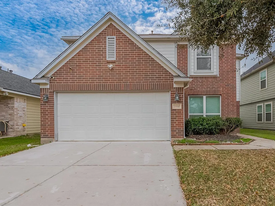 13510 Dahlia Green Way