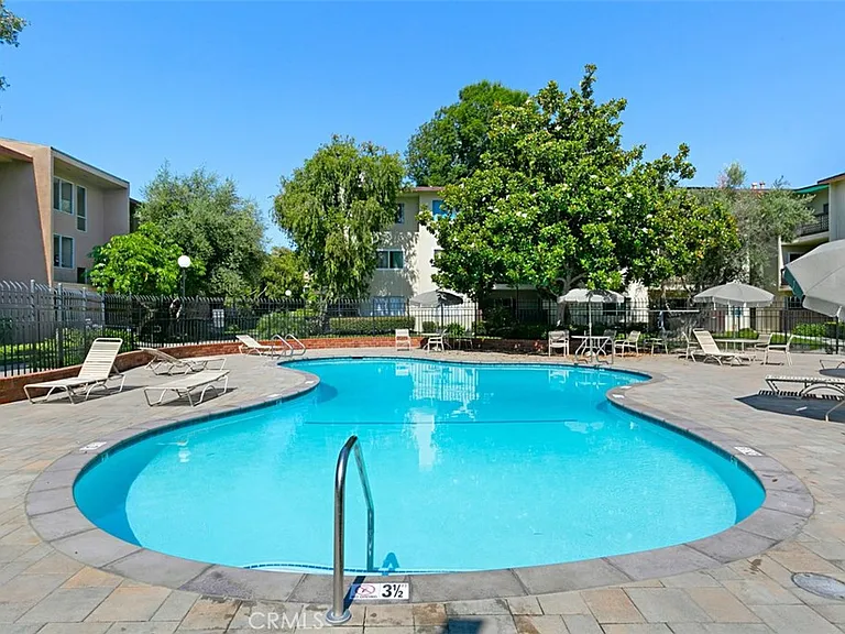 12200 Montecito Rd #F105 — Photo 27