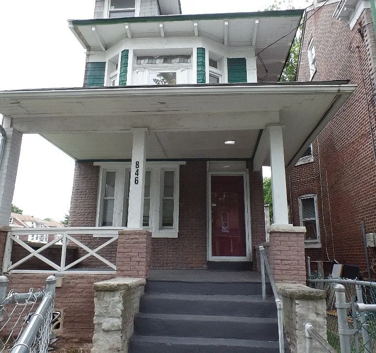846 Stuyvesant Ave