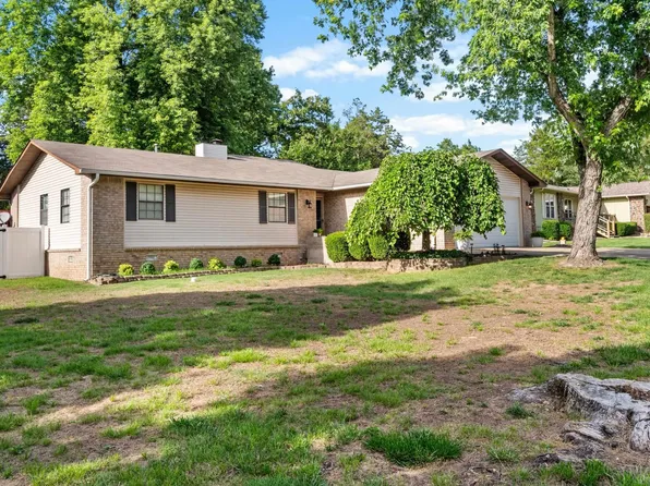 1401 S Kingswood Way, Mountain Home, AR 72653