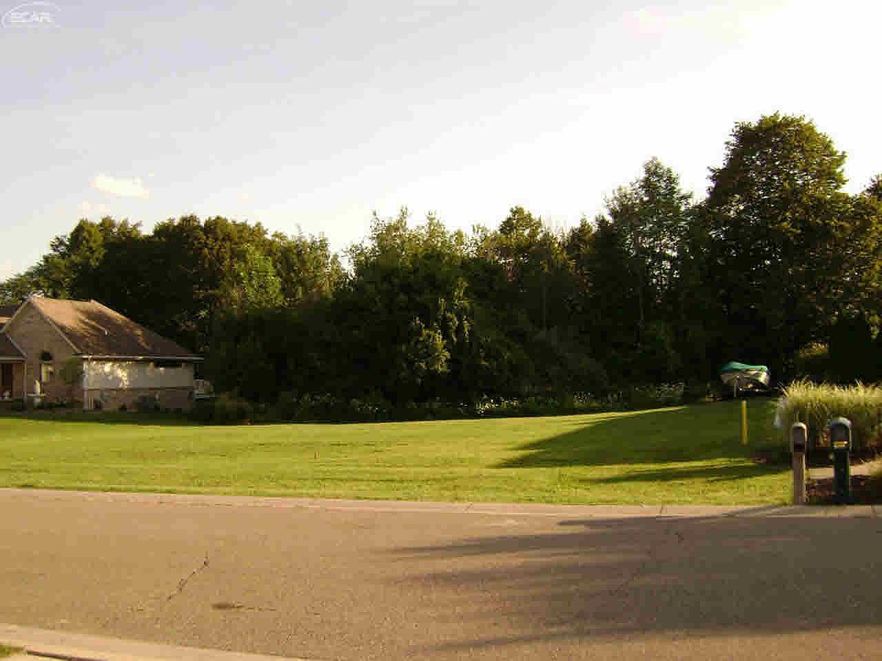 8461 Woodridge Dr, Davison, MI 48423 Zillow