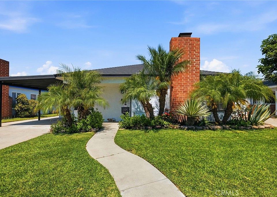 1st image of 8409 La Docena Ln