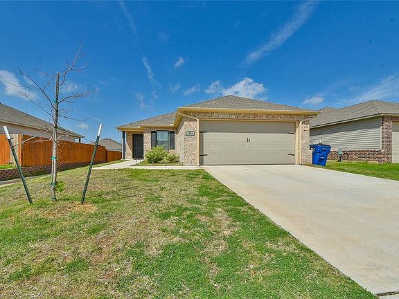 2nd image of 1316 Chuck Wagon Dr