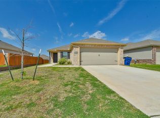 1316 Chuck Wagon Dr, El Reno, OK 73036