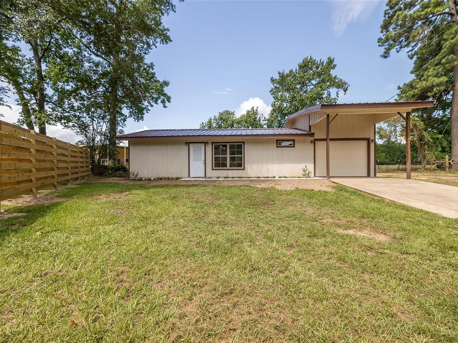 2 bed, 2.0 bath, 1100 sqft, $1,800 — Photo 4