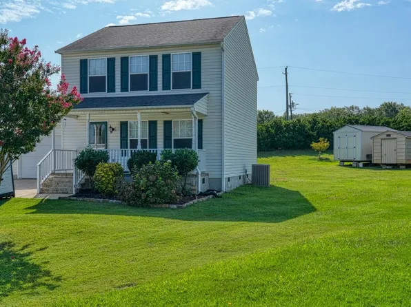 406 Opal Ct, Greer, SC 29651