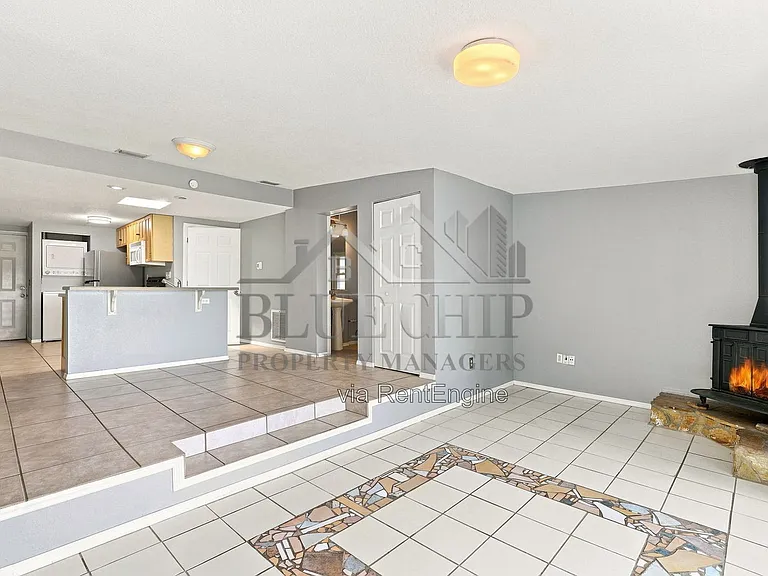 6714 Nina Rosa Dr — Photo 32