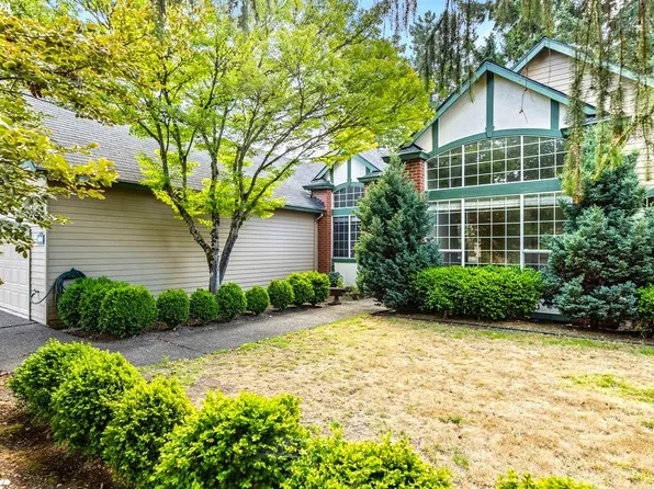 12822 SE Ott St, Clackamas, OR 97015