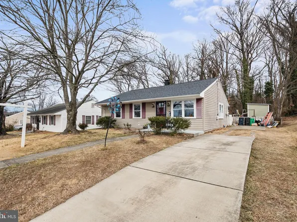 1204 Lindsay Rd, Oxon Hill, MD 20745