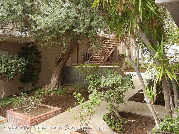 3rd image of 18015 Beneda Ln APT 106
