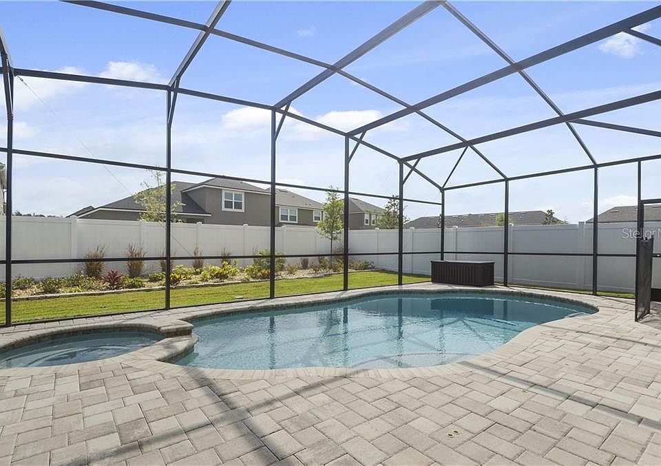 1st image of 15866 Country Lake Dr