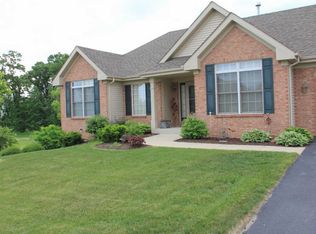 419 Maple Leaf Ln, Poplar Grove, IL 61065