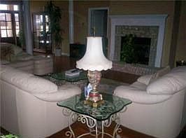 3rd image of 606 Greenfield Dr