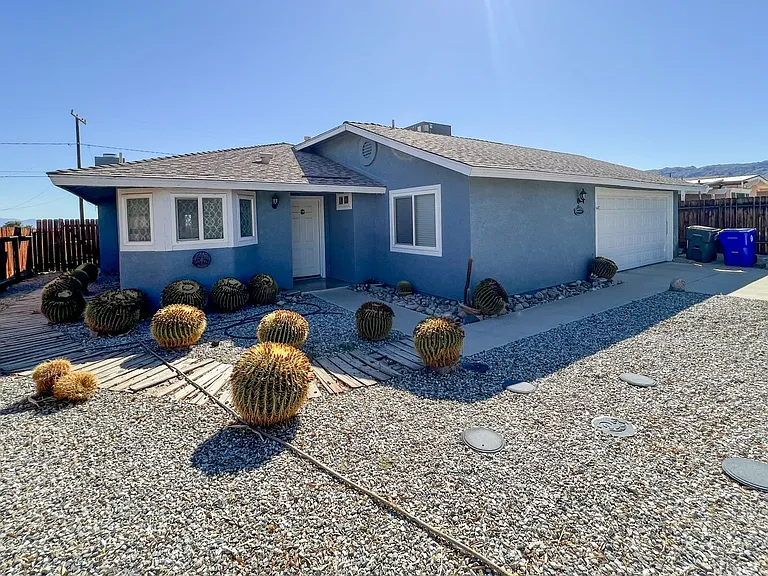 5395 Baileya Ave — Photo 1