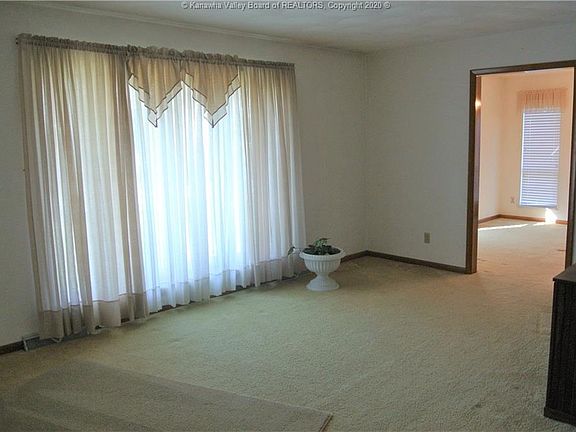 5th image of 5216 Beechcrest Dr