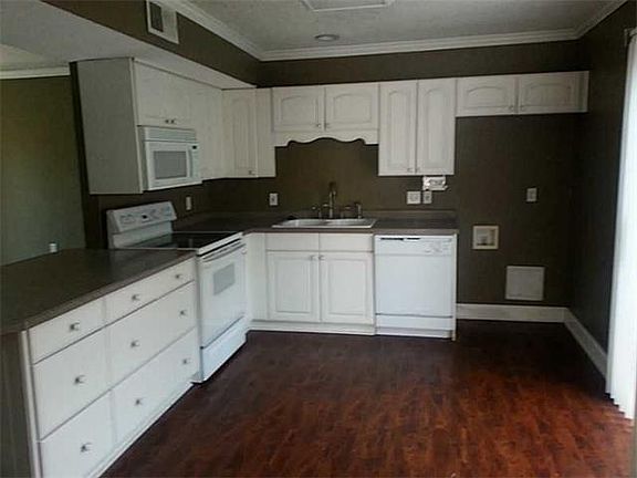 3rd image of 100 Jacqueline Dr