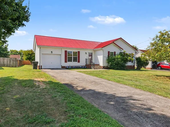 1612 London Dr, Columbia, TN 38401