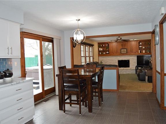 5th image of 3860 Landon Ln