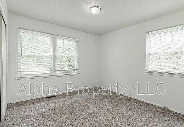 134 Saturn Ln — Photo 17