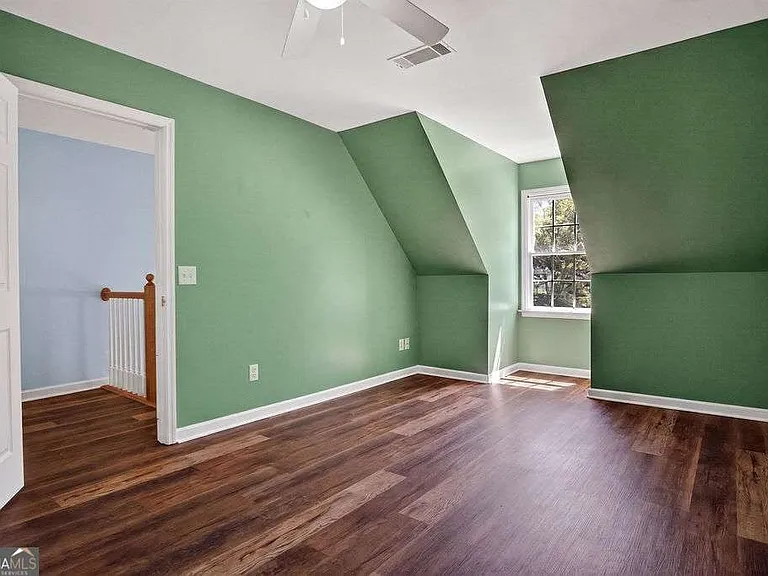354 E Creek Bnd — Photo 32