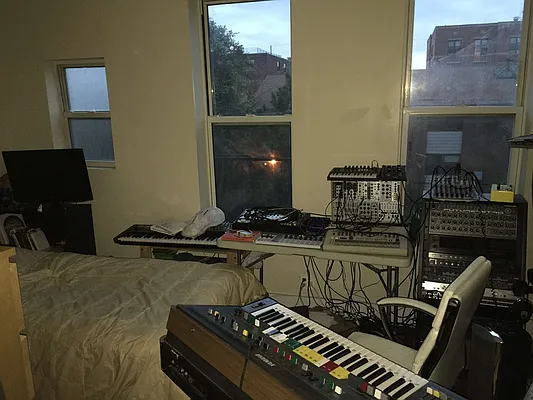 Rented by Nooklyn NYC LLC | media 5