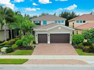 3179 Pacific Dr, Naples, FL 34119