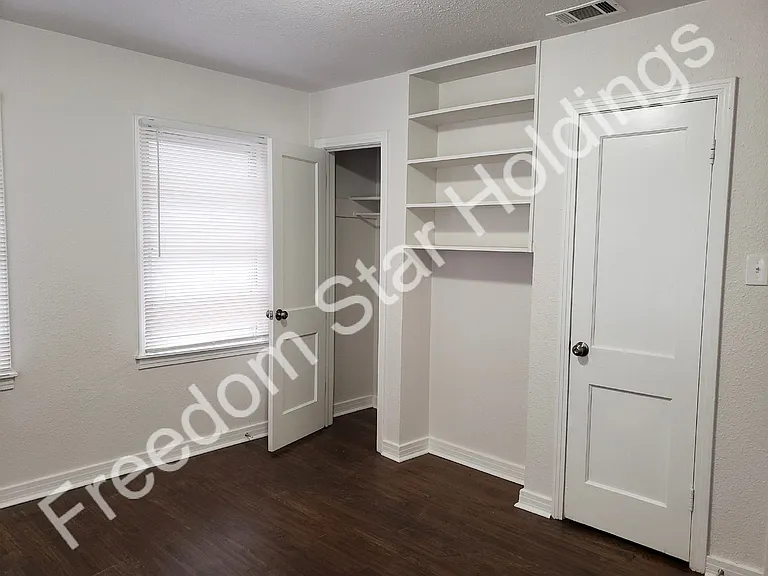 4256 Standish Rd #A — Photo 1