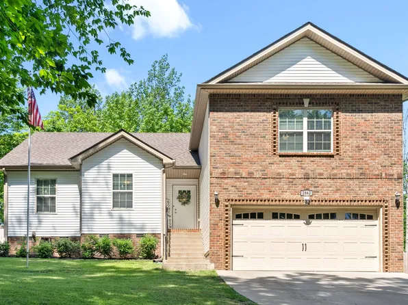 2862 E Old Ashland City Rd, Clarksville, TN 37043