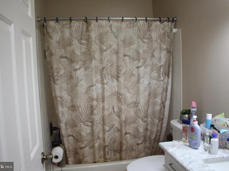 219 Meadow Dr — Photo 23