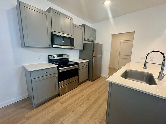 5th image of 5701 Kemper St