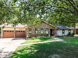 2835 Shade Tree Dr, Batesville, AR 72501