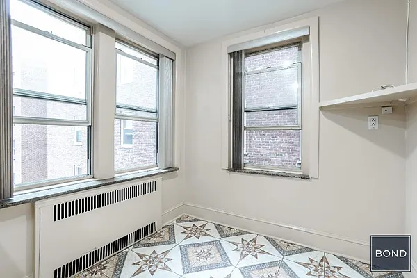 Rented by Bond New York | media 22