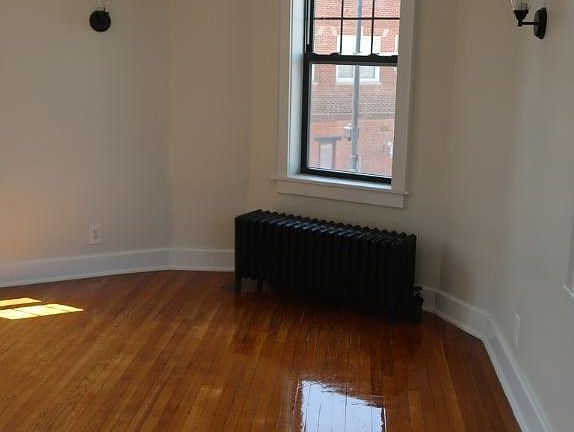 4th image of 5037 W Montrose Ave APT 303
