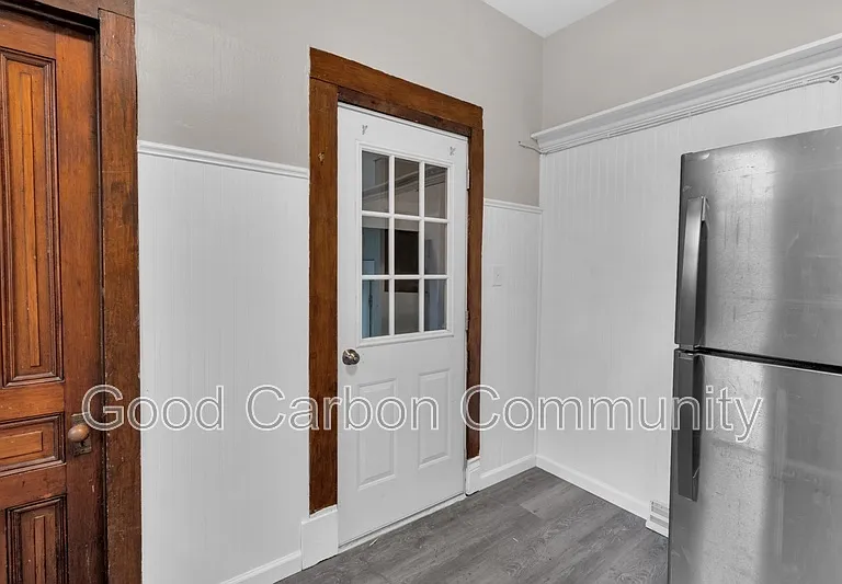 24 Lincoln Ave #REAR — Photo 7