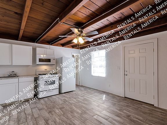 4th image of 2519 N Estrella Ave #2